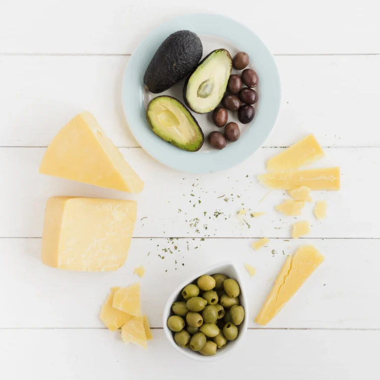 queso aguacate frutos secos